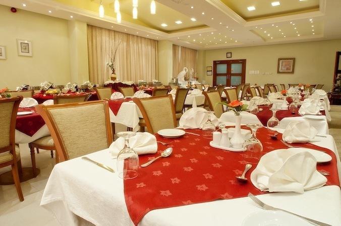 Safeer Plaza Hotel Maskat Exterior foto
